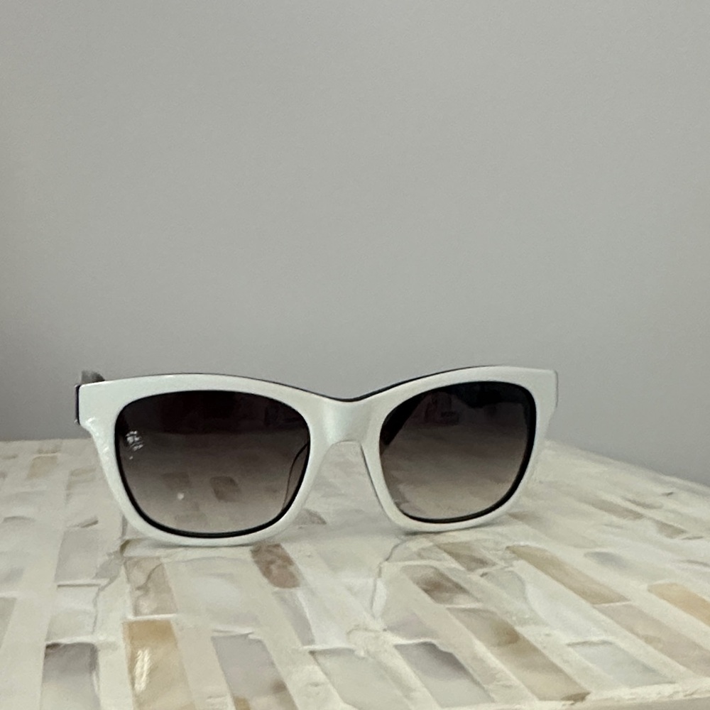 Karl Lagerfeld- Women's White Cat-Eye Sunglasses with Gradient Lenses